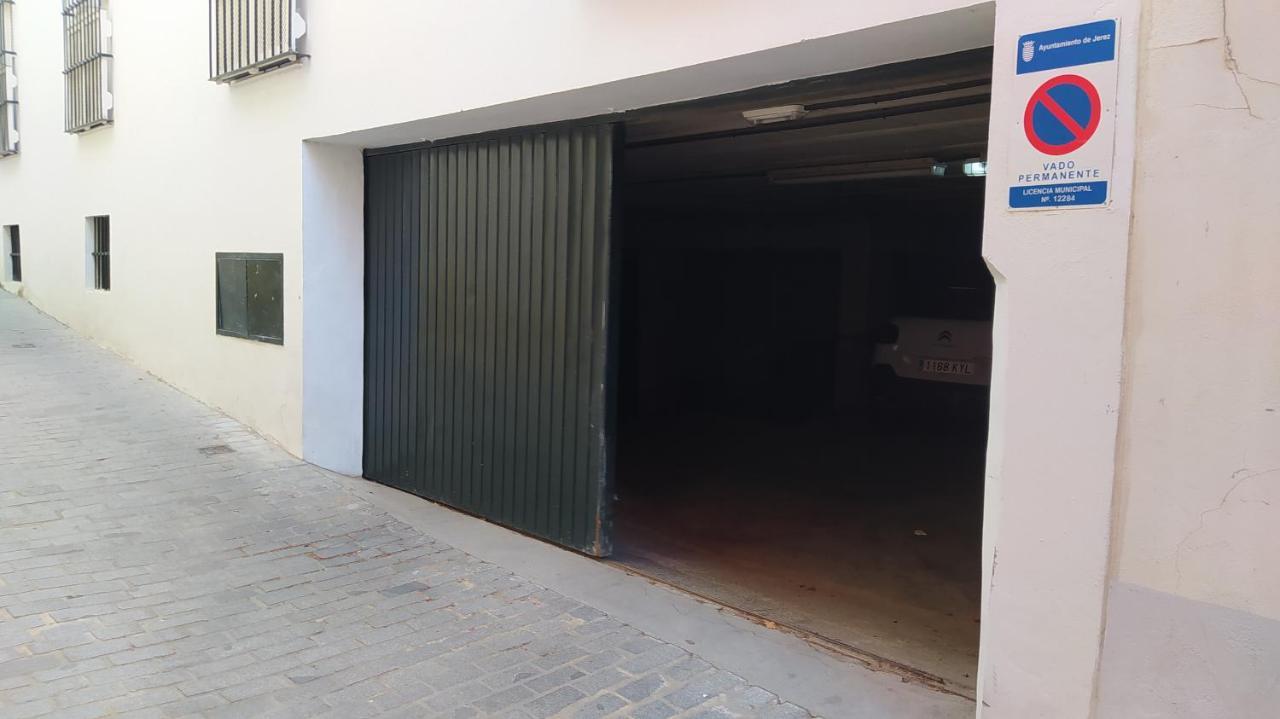 Sherryflat Claveles - Parking Jerez de la Frontera Kültér fotó